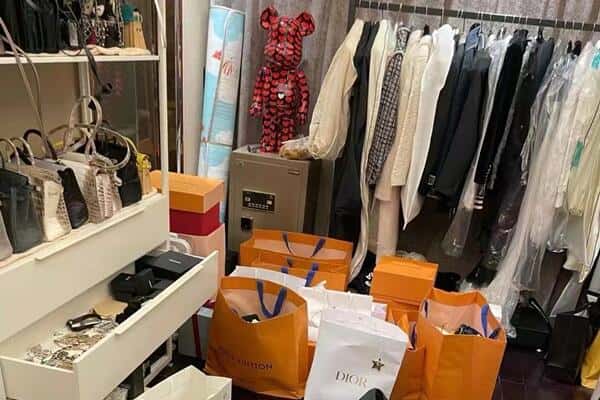 富县回收一线品牌衣服